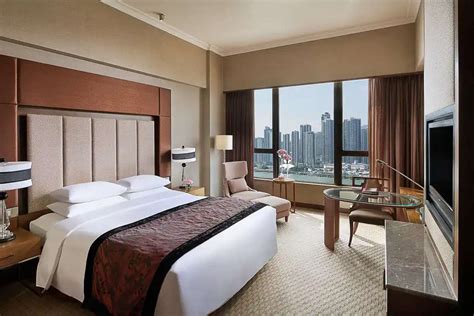 10 Best Macau Hotels with Shuttle Service for Singaporeans.